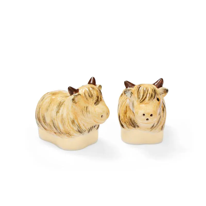 Buttercup Farm Salt And Pepper Shaker Set