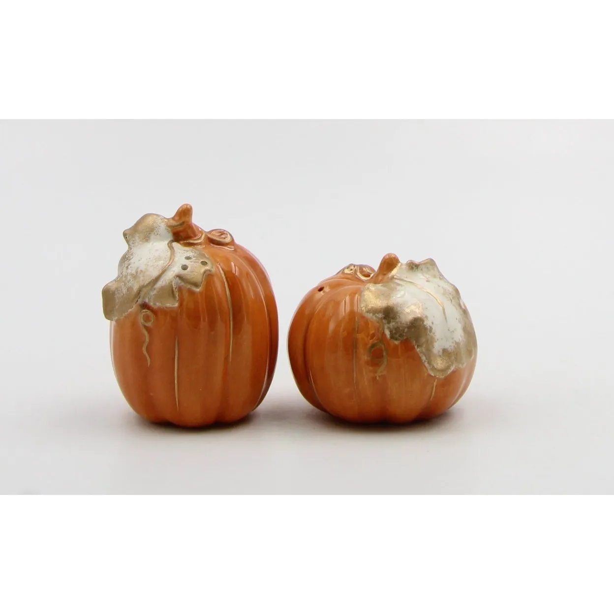 Ceramic Autumn Harvest Pumpkins Salt and Pepper Shakers Thanksgiving Gift