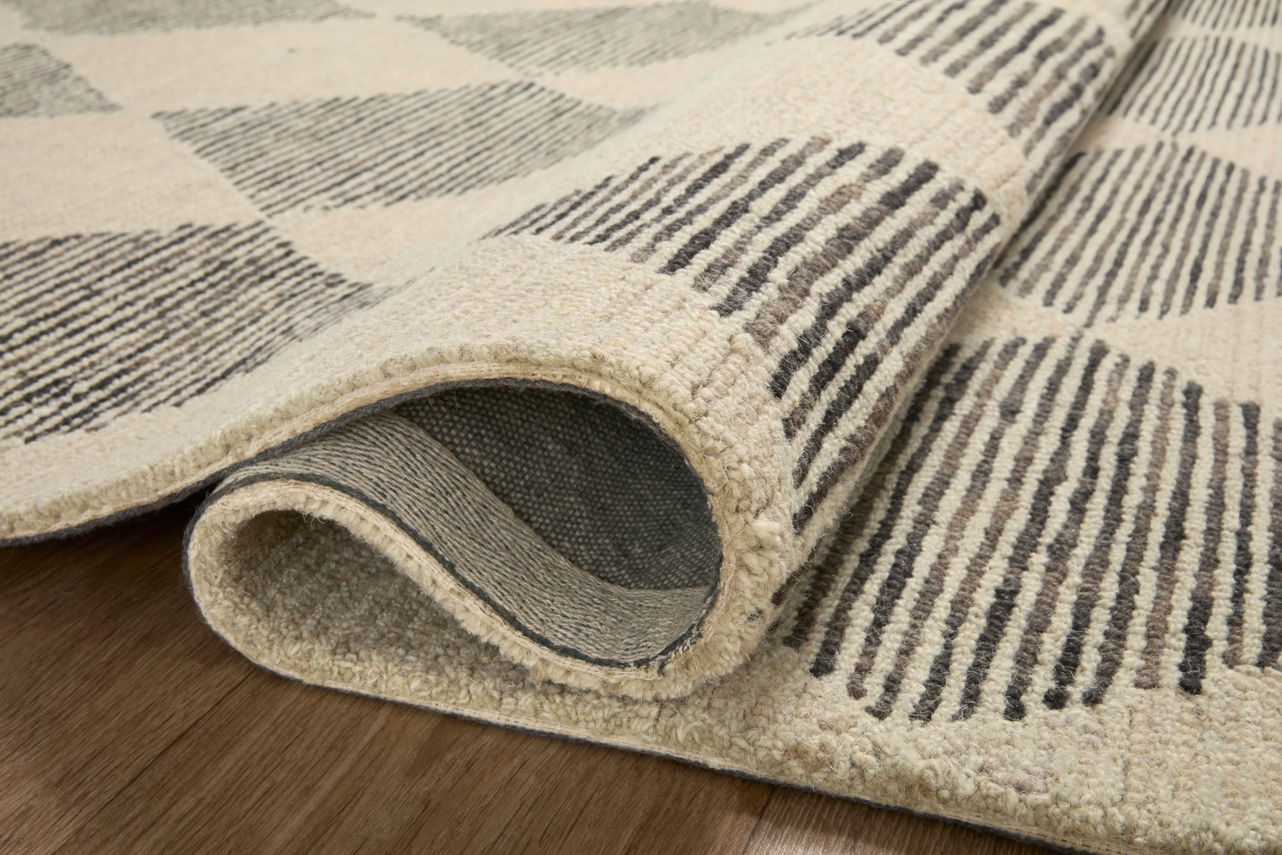 Chris Loves Julia x Loloi Francis Beige / Charcoal Rug