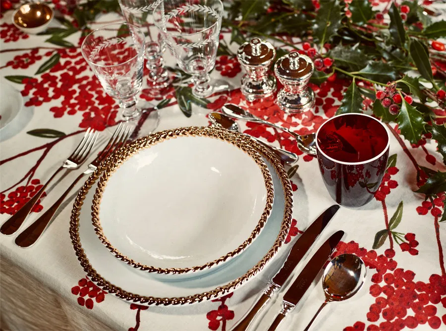 Les Airelles Linen Tablecloth in Red
