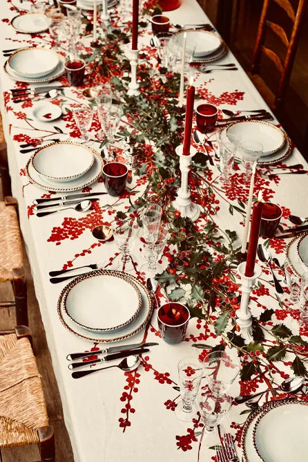 Les Airelles Linen Tablecloth in Red