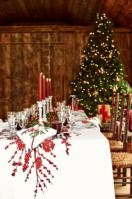 Les Airelles Linen Tablecloth in Red