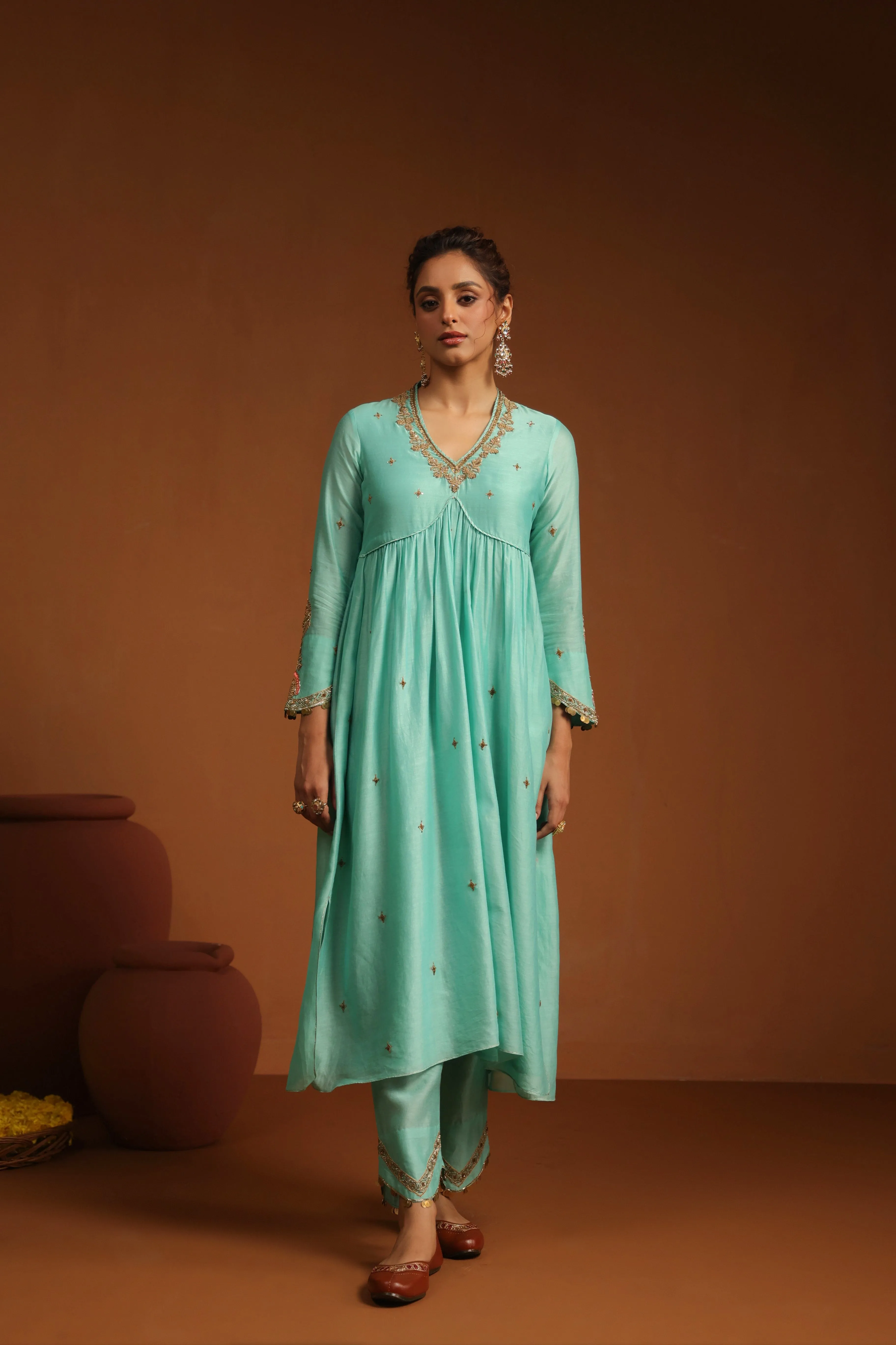 Pakeezah Chunnat Joda  Neela