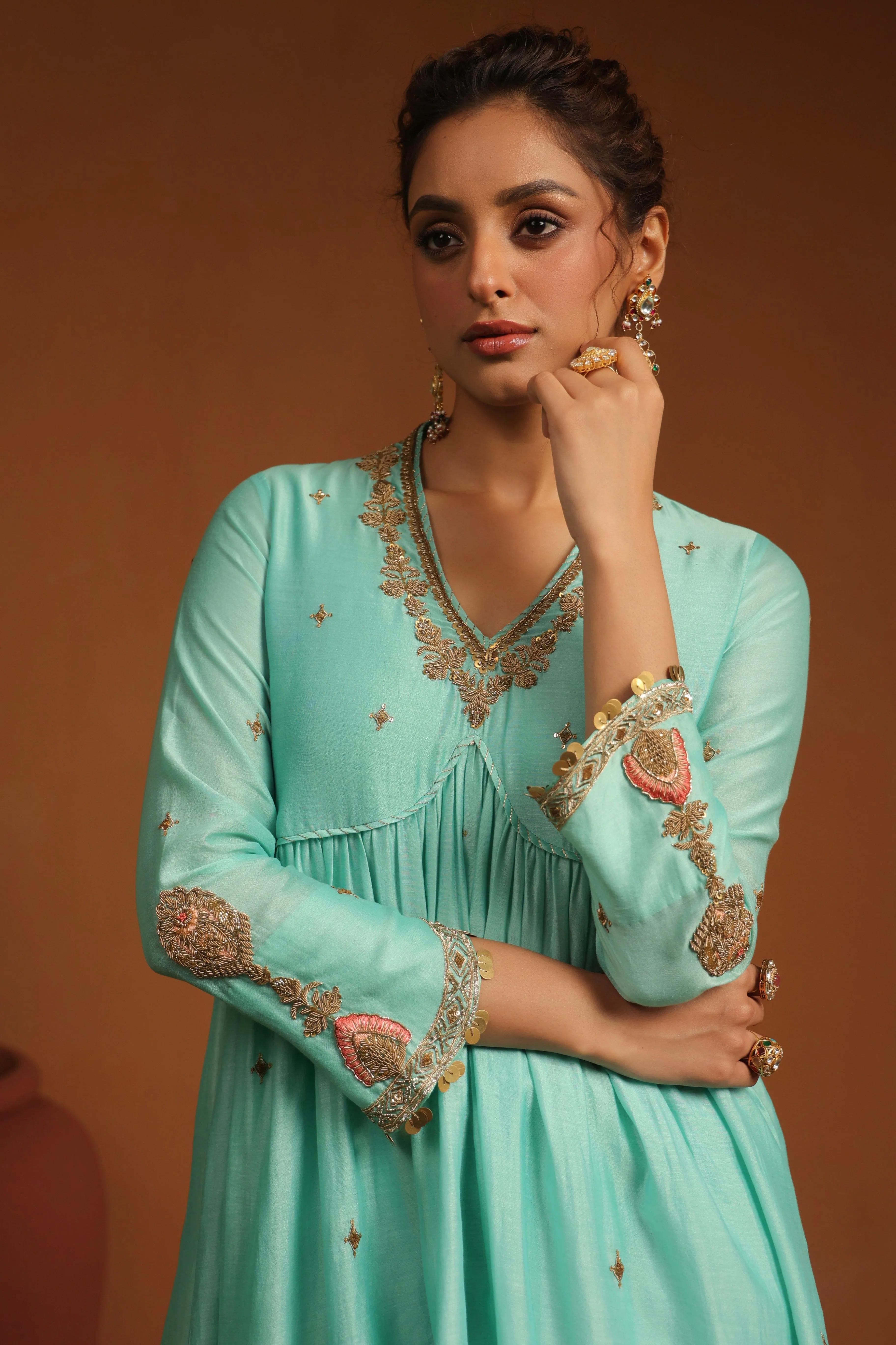 Pakeezah Chunnat Joda  Neela