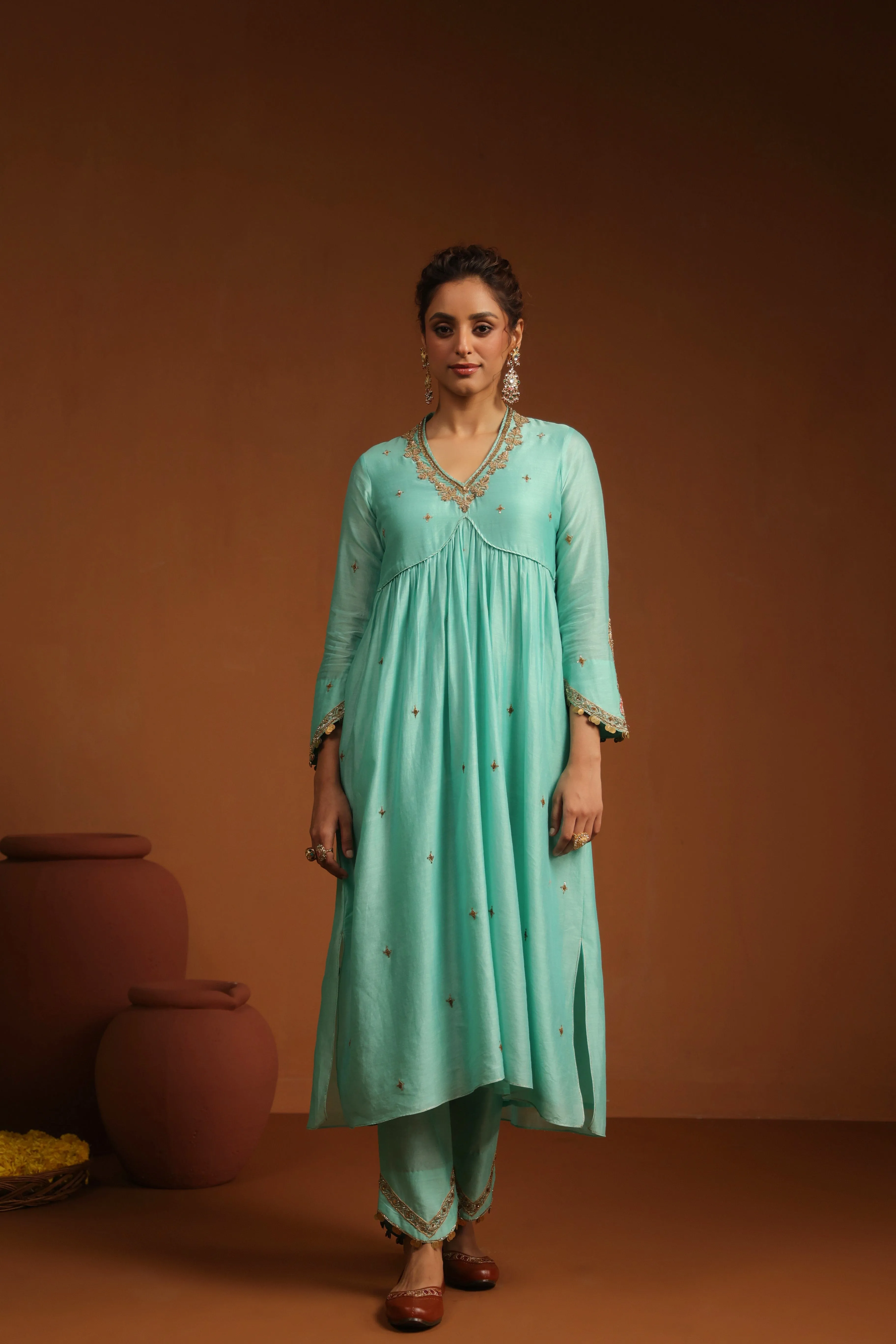 Pakeezah Chunnat Joda  Neela