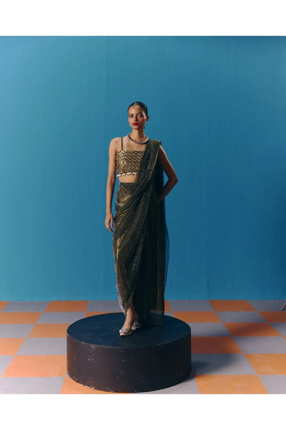 The Nox Sari