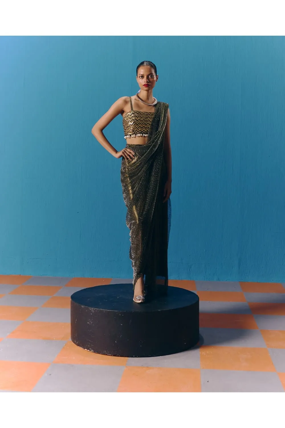 The Nox Sari