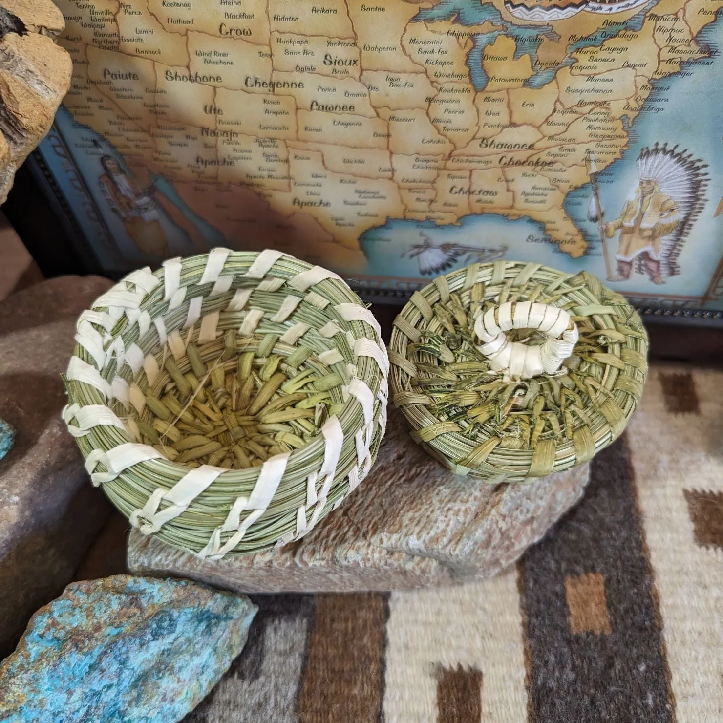 Tohono Oʼodham Medium Lidded Basket by Fred & Della Cruz SWT-0087