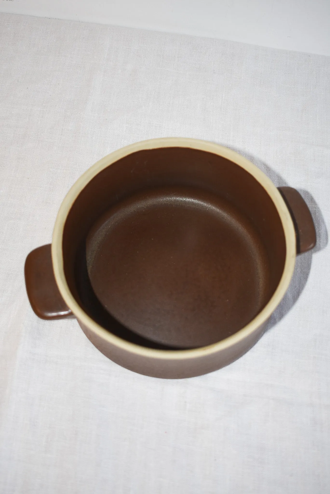 Vintage Temuka round pot