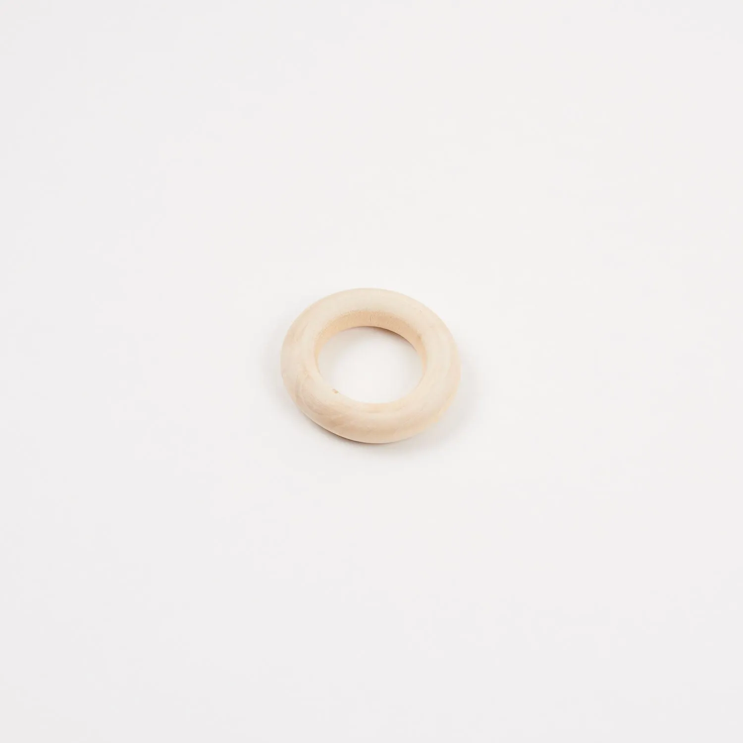 WOODEN MACRAMÉ RING 47MM