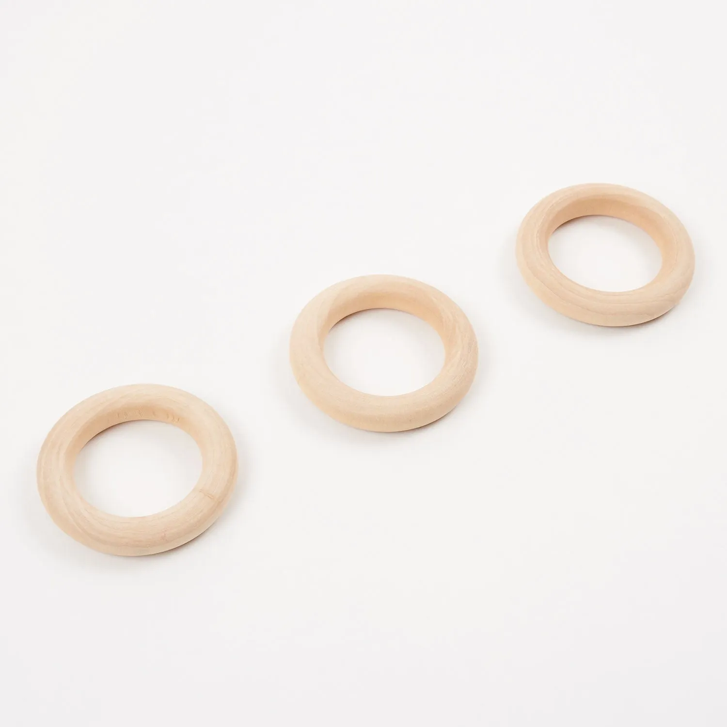 WOODEN MACRAMÉ RING 56MM